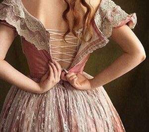 Lacing-your-corset-too-tightly-at-the-waist