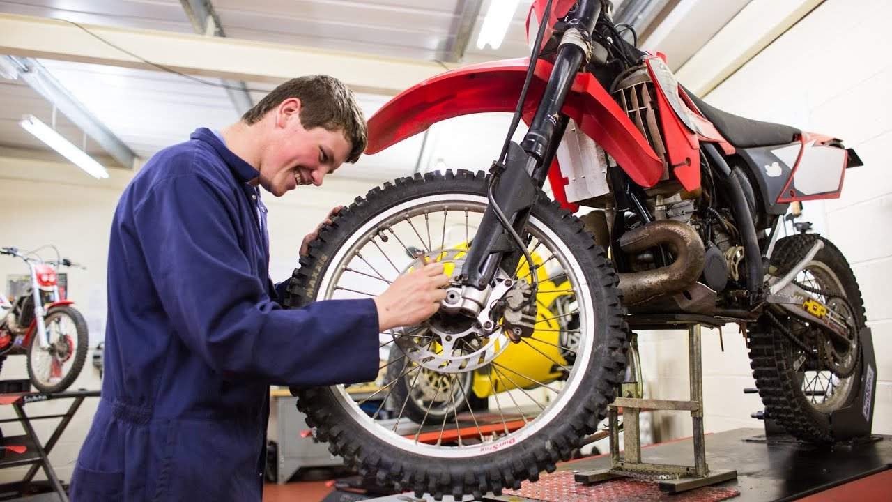 The Common Problems Faced By Motorcycle Owners And Its Solution The Common Problems Faced By Motorcycle Owners And Its Solution